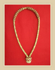 Rawhide Bosalita braided with horse hide with red string