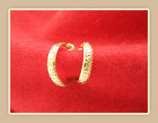 18k gold hoop earrings