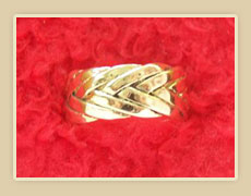 Gold Spanish Ring Knot